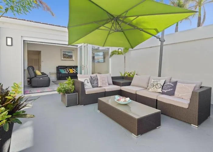 Coastal Retreat, Private, Wine, Netflix