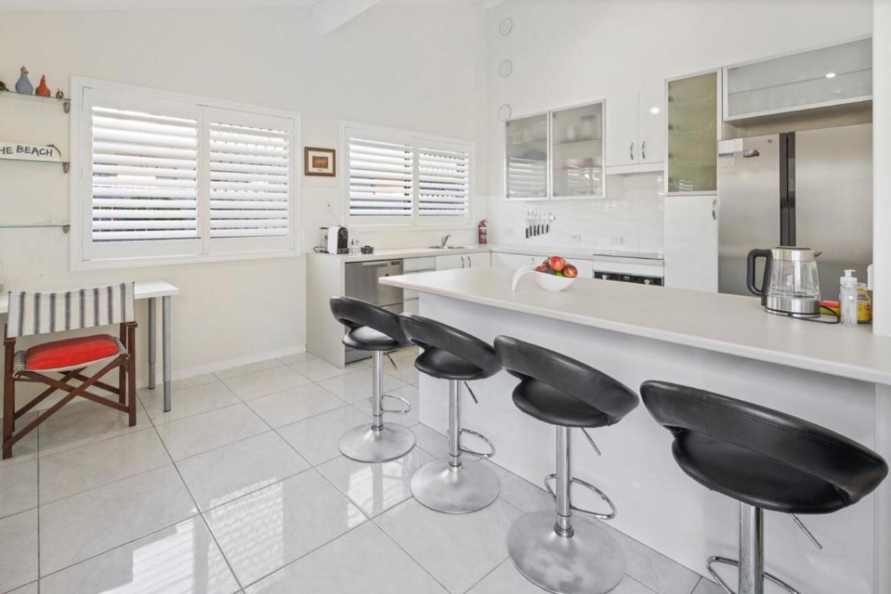 Coastal Retreat, Private, Wine, Netflix Apartment Buddina